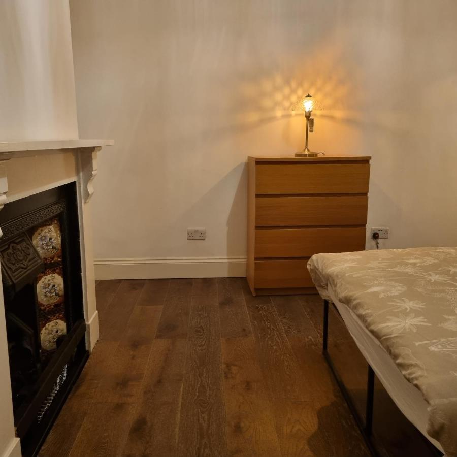 41 Crawley Road Apartman Luton  Kültér fotó