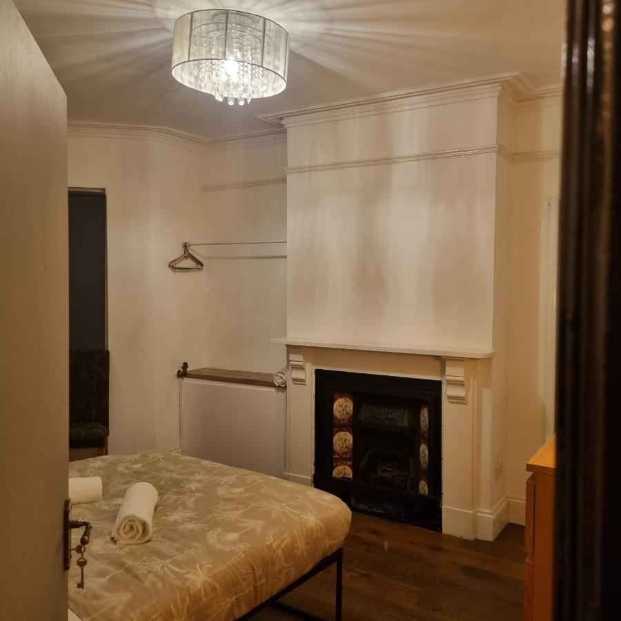 41 Crawley Road Apartman Luton  Kültér fotó